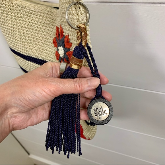 The Sak Crossbody Red White & Blue 106910 Anthem Flower Beige Crochet READ - Picture 3 of 13